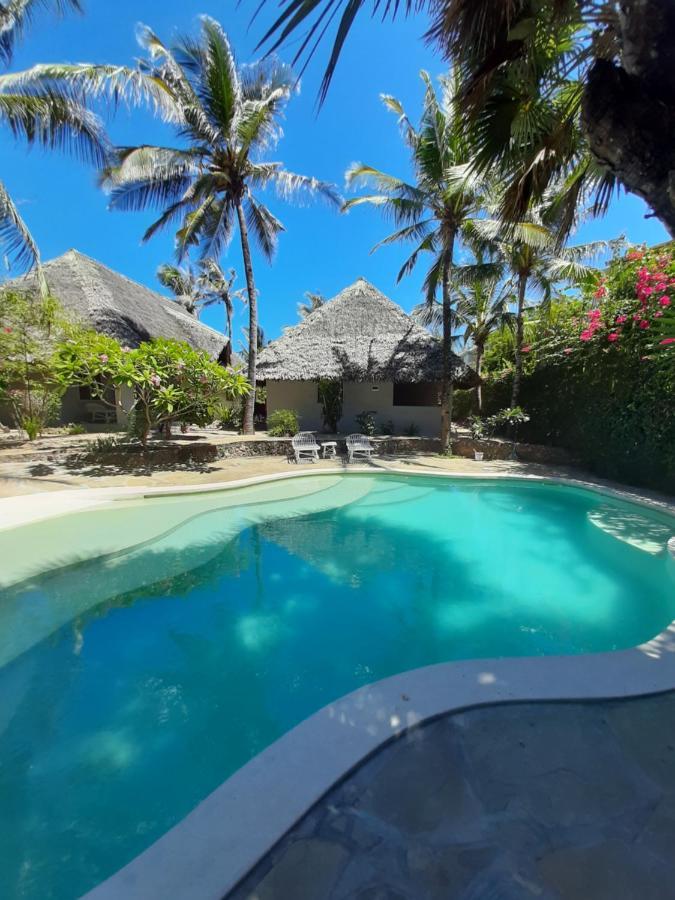 Mbuyu Lodge Watamu Bagian luar foto