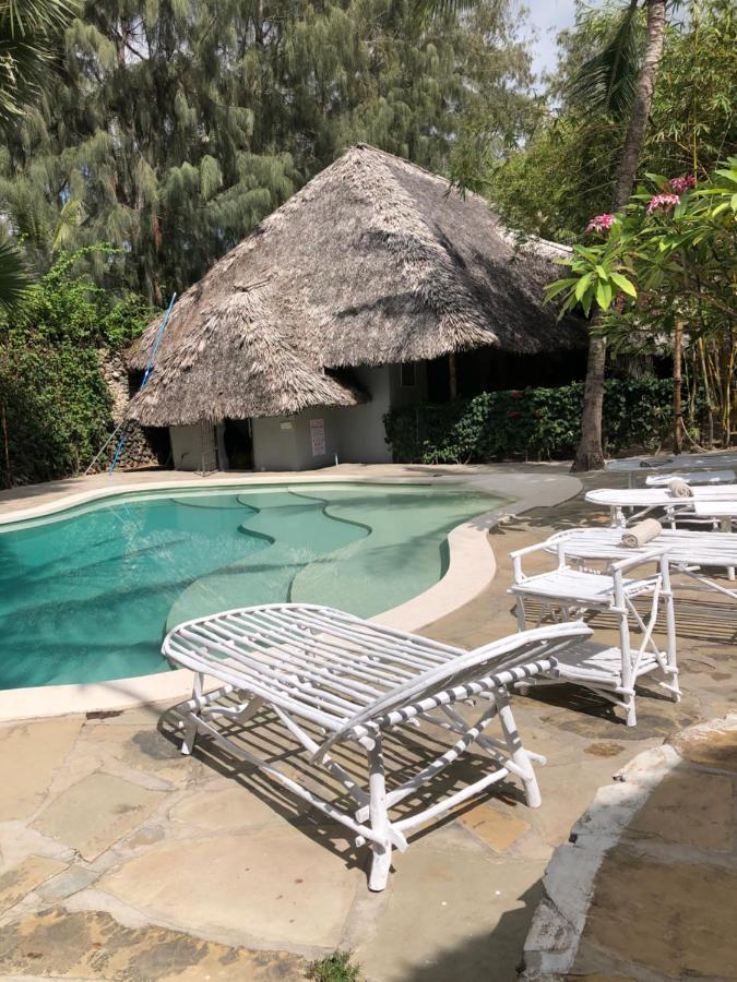 Mbuyu Lodge Watamu Bagian luar foto